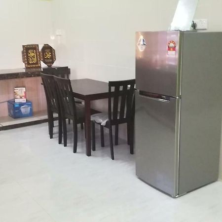 Homestay Damai Yusmila Kuala Terengganu Luaran gambar