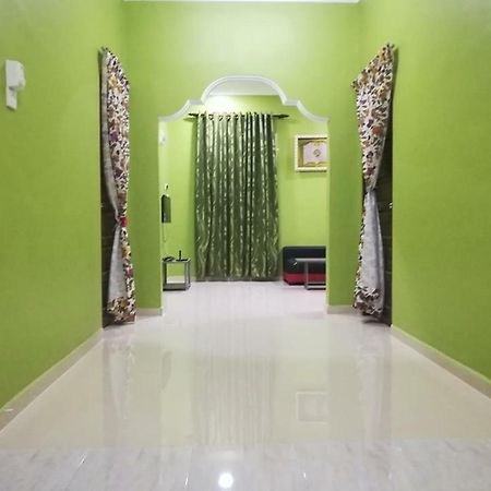 Homestay Damai Yusmila Kuala Terengganu Luaran gambar