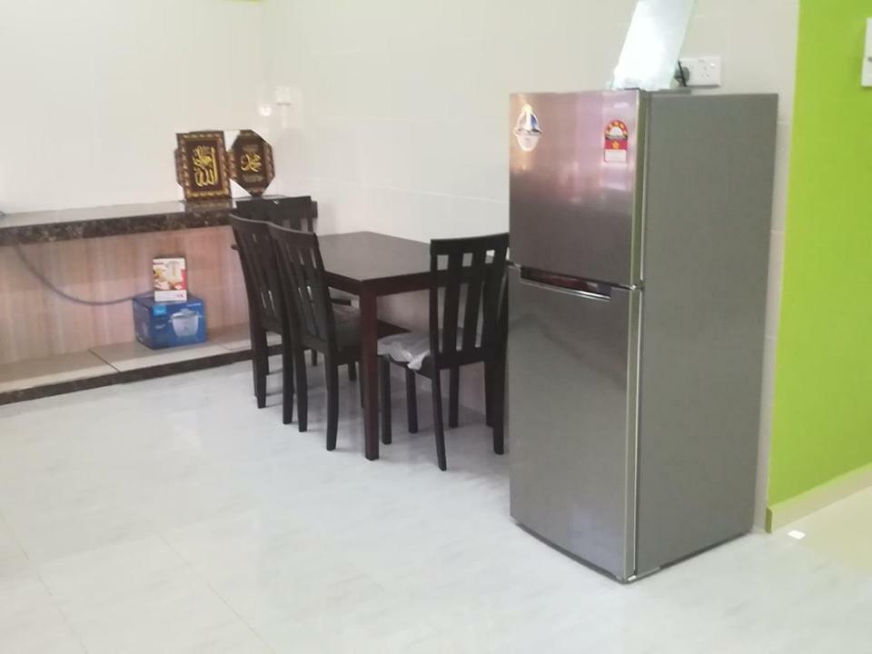Homestay Damai Yusmila Kuala Terengganu Luaran gambar