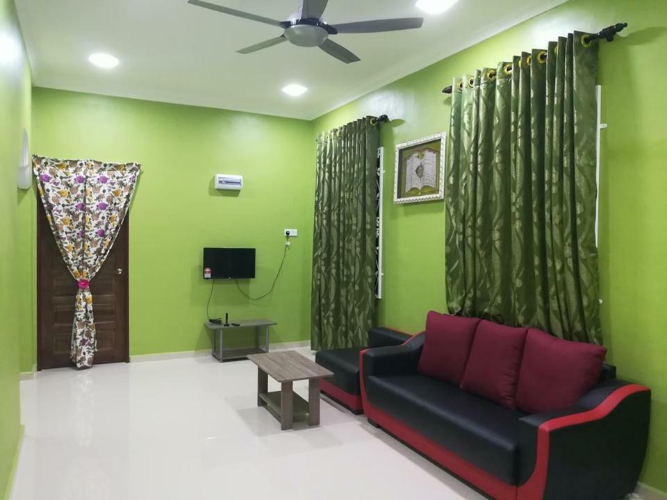 Homestay Damai Yusmila Kuala Terengganu Luaran gambar