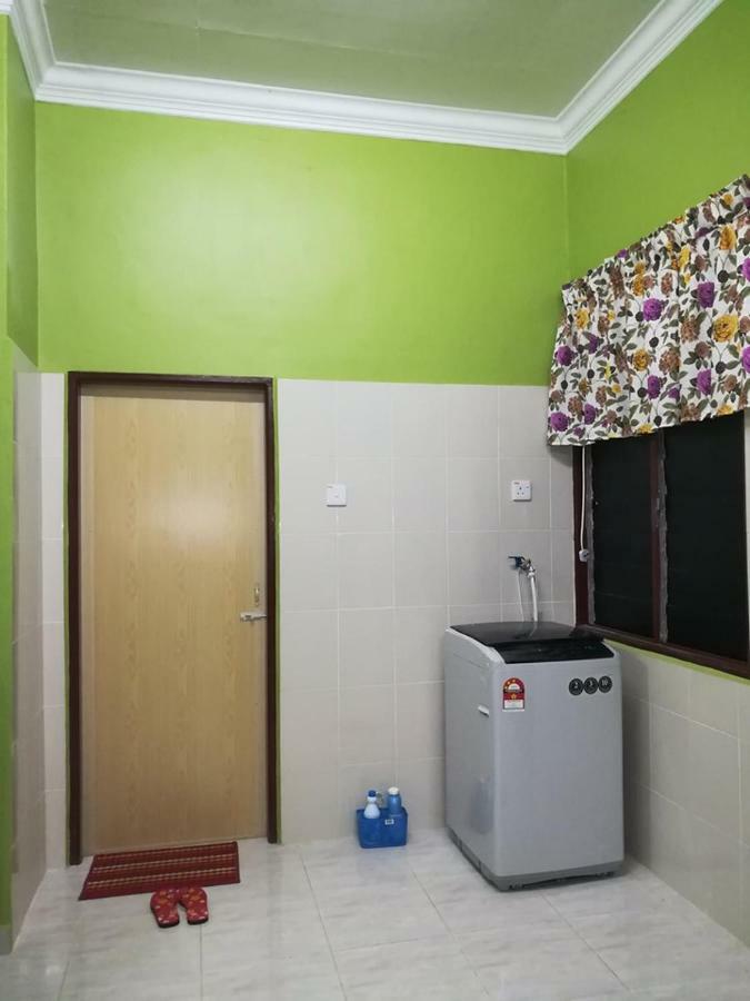 Homestay Damai Yusmila Kuala Terengganu Luaran gambar