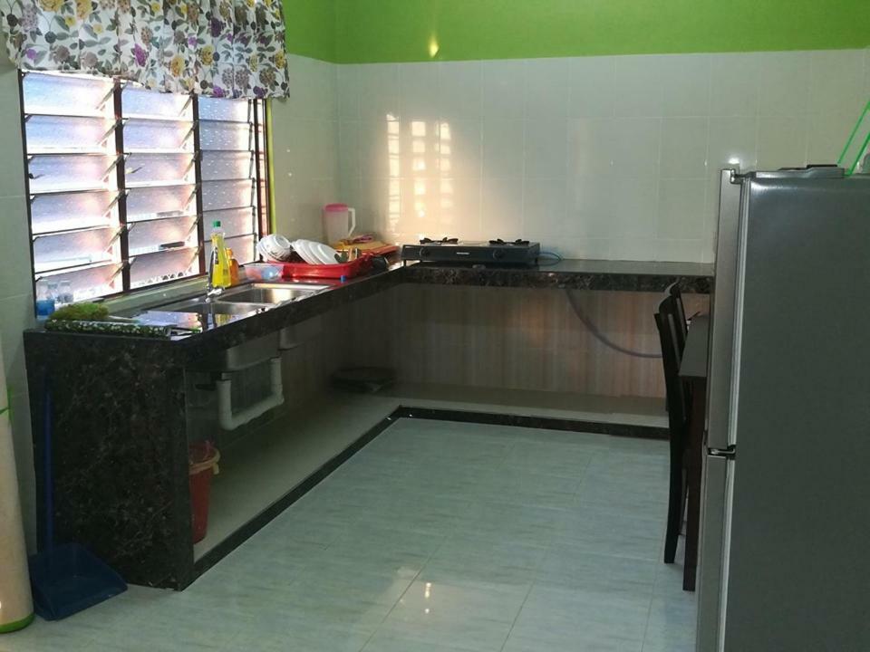 Homestay Damai Yusmila Kuala Terengganu Luaran gambar